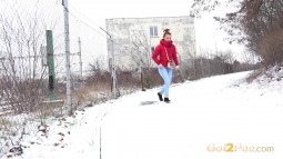 Dafne In The Snow screen cap #10