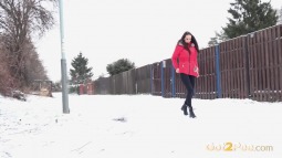 Gushing In The Snow screen cap #20