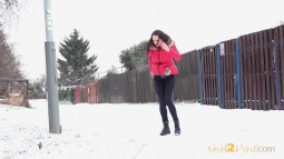 Gushing In The Snow screen cap #5
